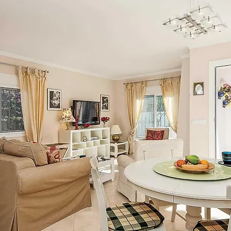 Benamara Sleeps 4 Air Con Wifi Villa Estepona